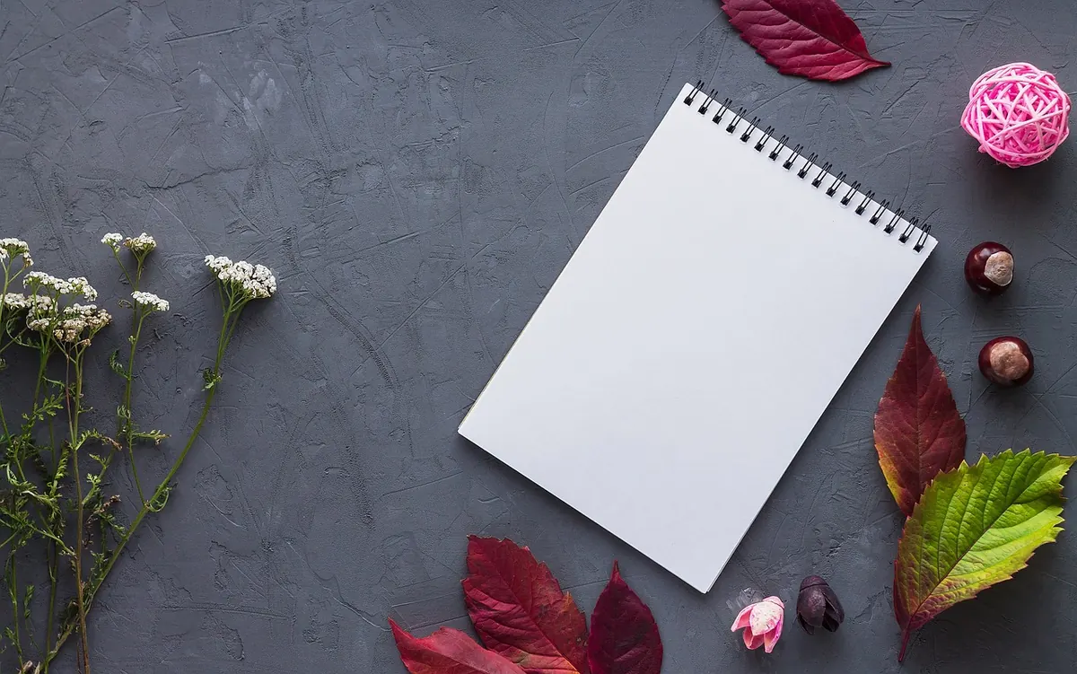 Seasonal Writing Prompts for Autumn: 30 Ideas to Spark Your Next Draft